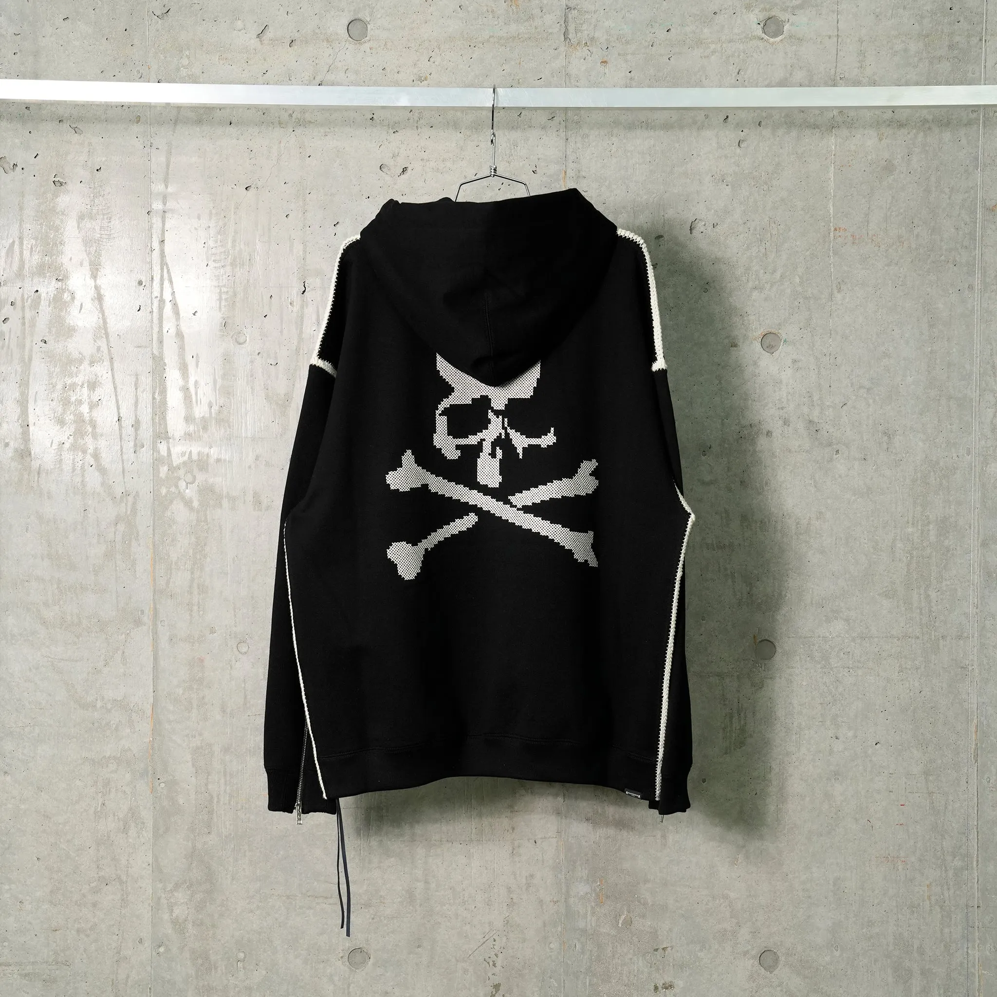 CROSS-STITCH ZIP-UP HOODIE (SW006) / 012:BLACK