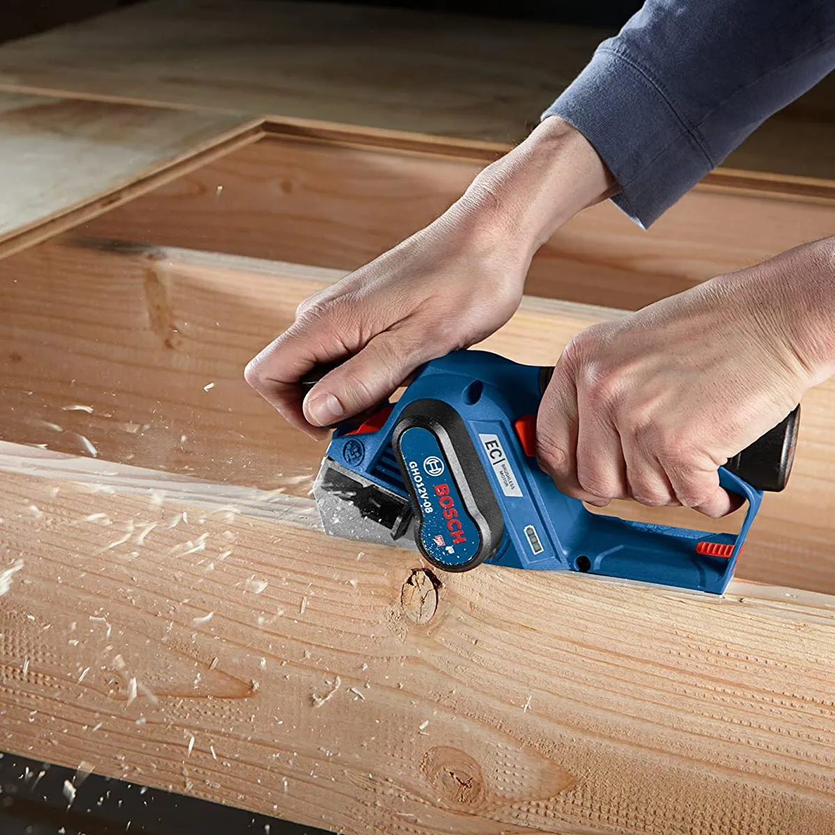 Electric planer Bosch GHO12V-08N 12V Max (without battery)