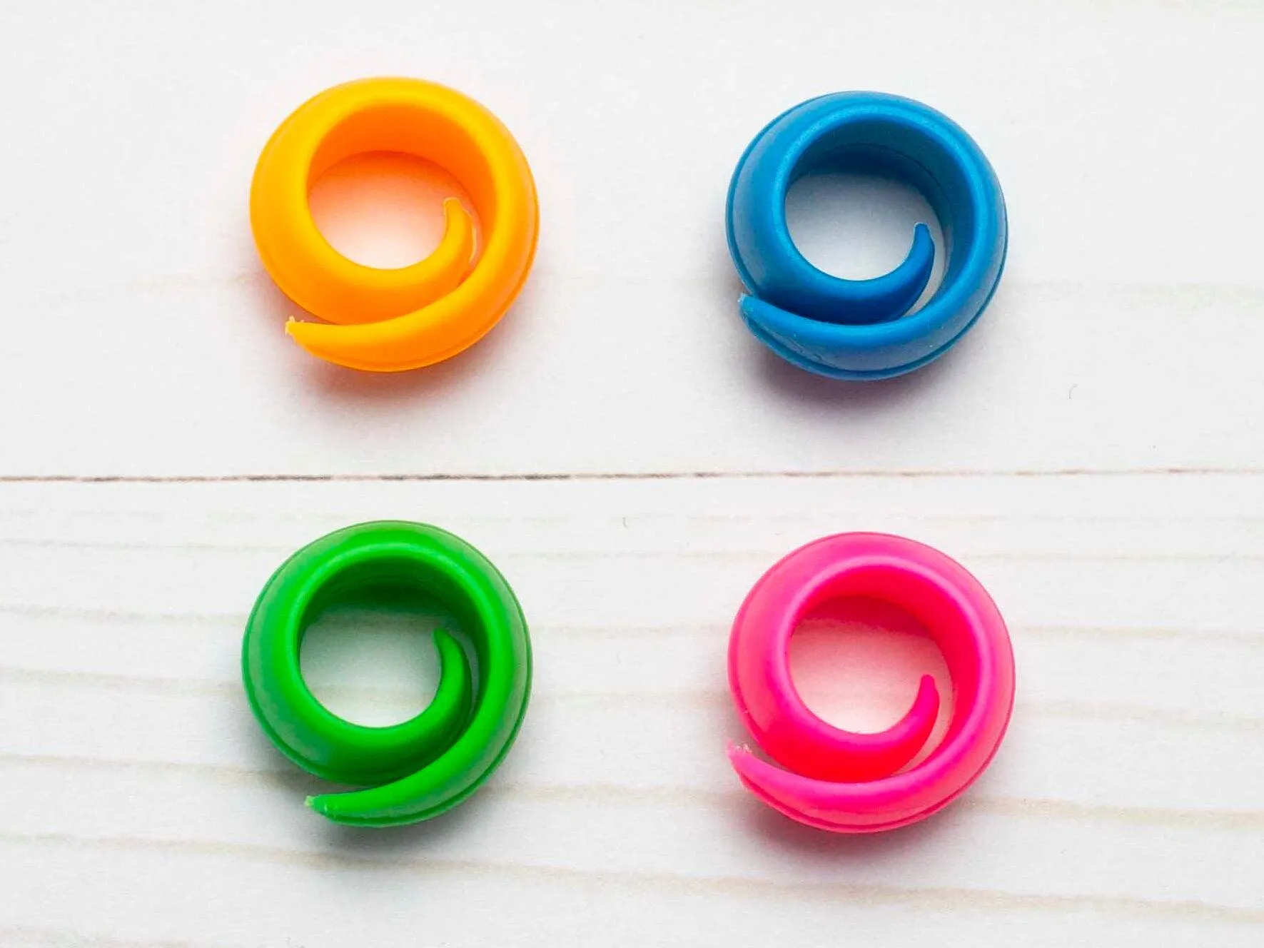 Fabric and Spool Huggers