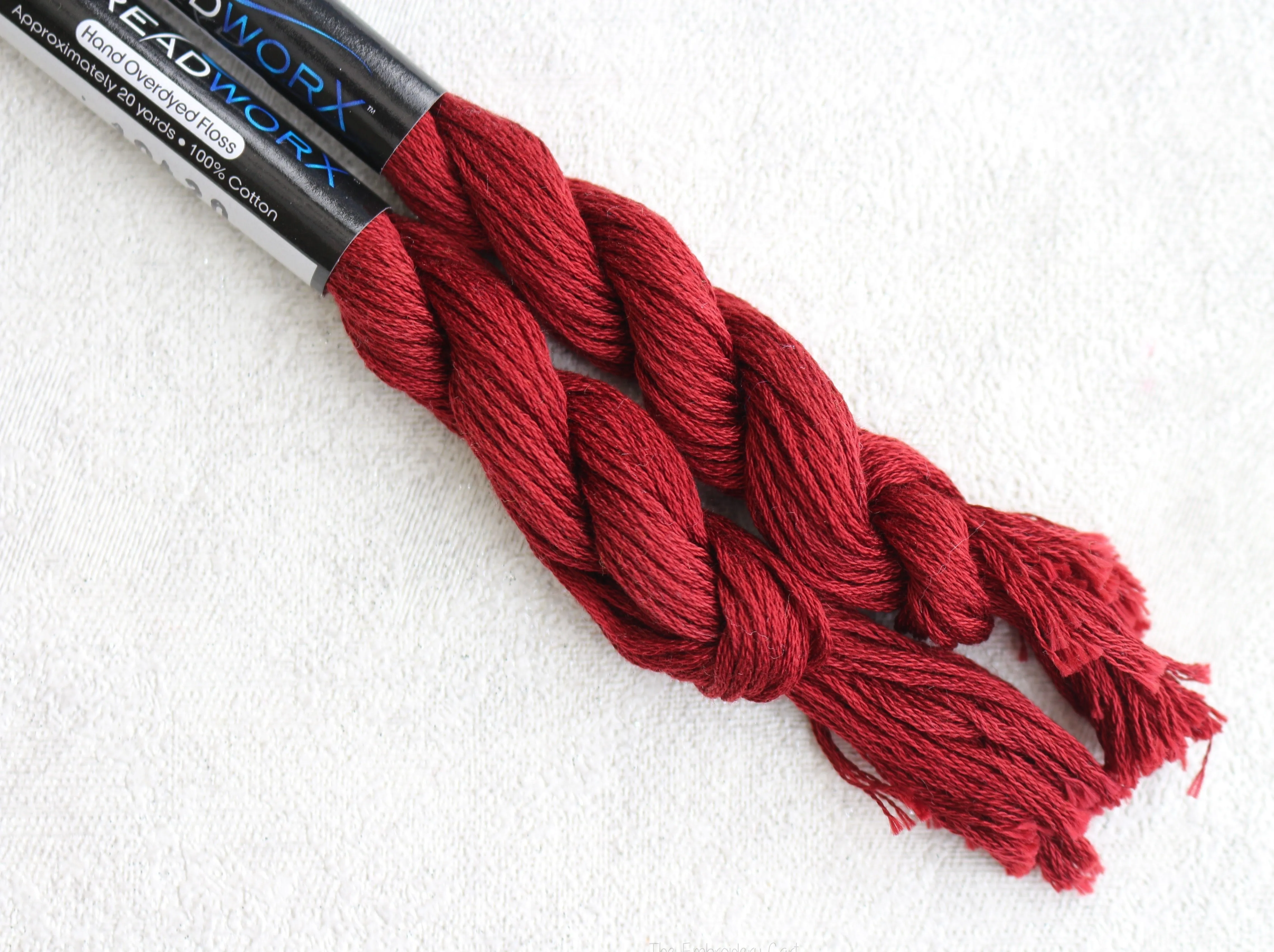 ThreadworX Red Velvet 10420 - Variegated Embroidery Thread