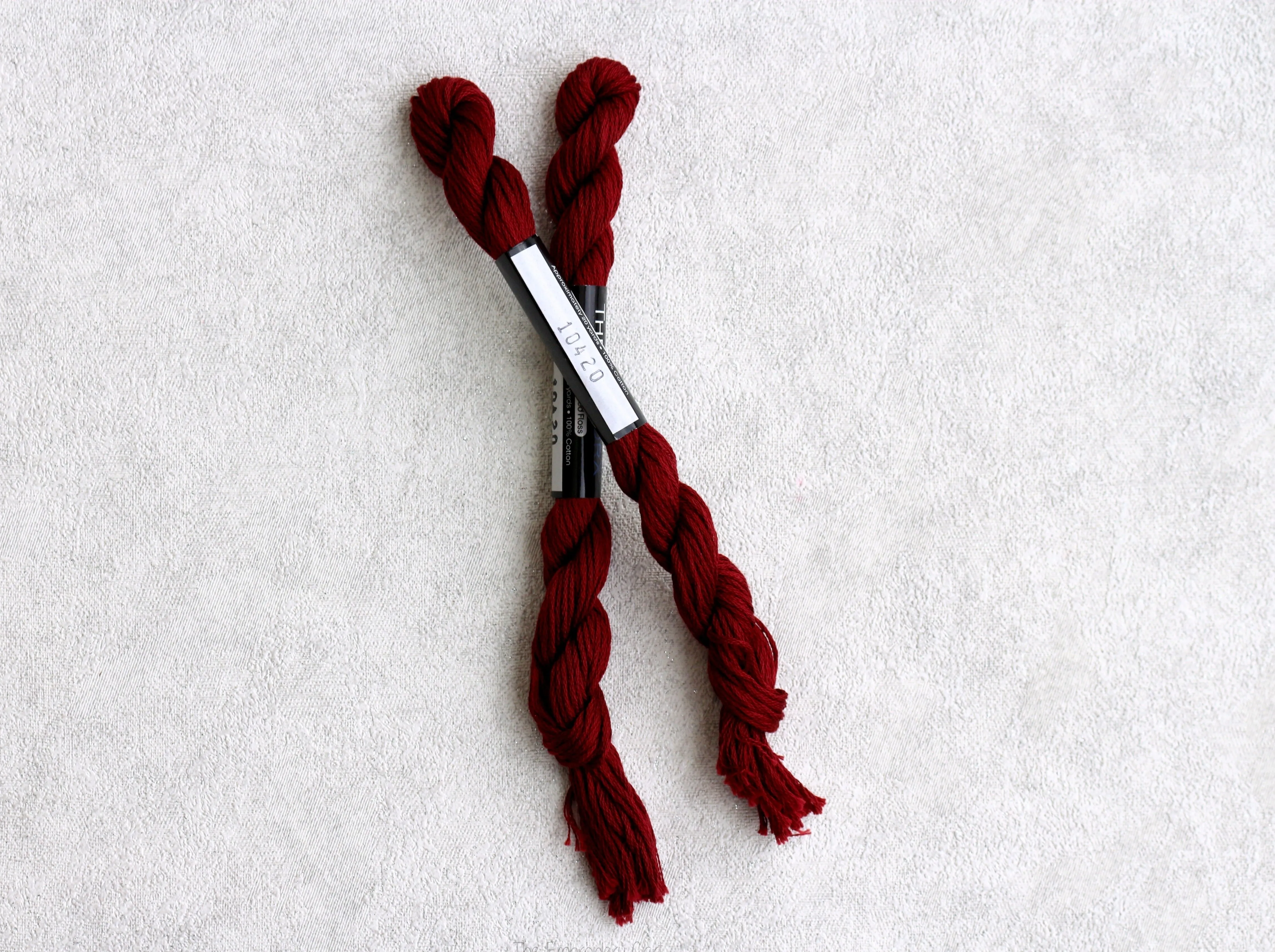 ThreadworX Red Velvet 10420 - Variegated Embroidery Thread