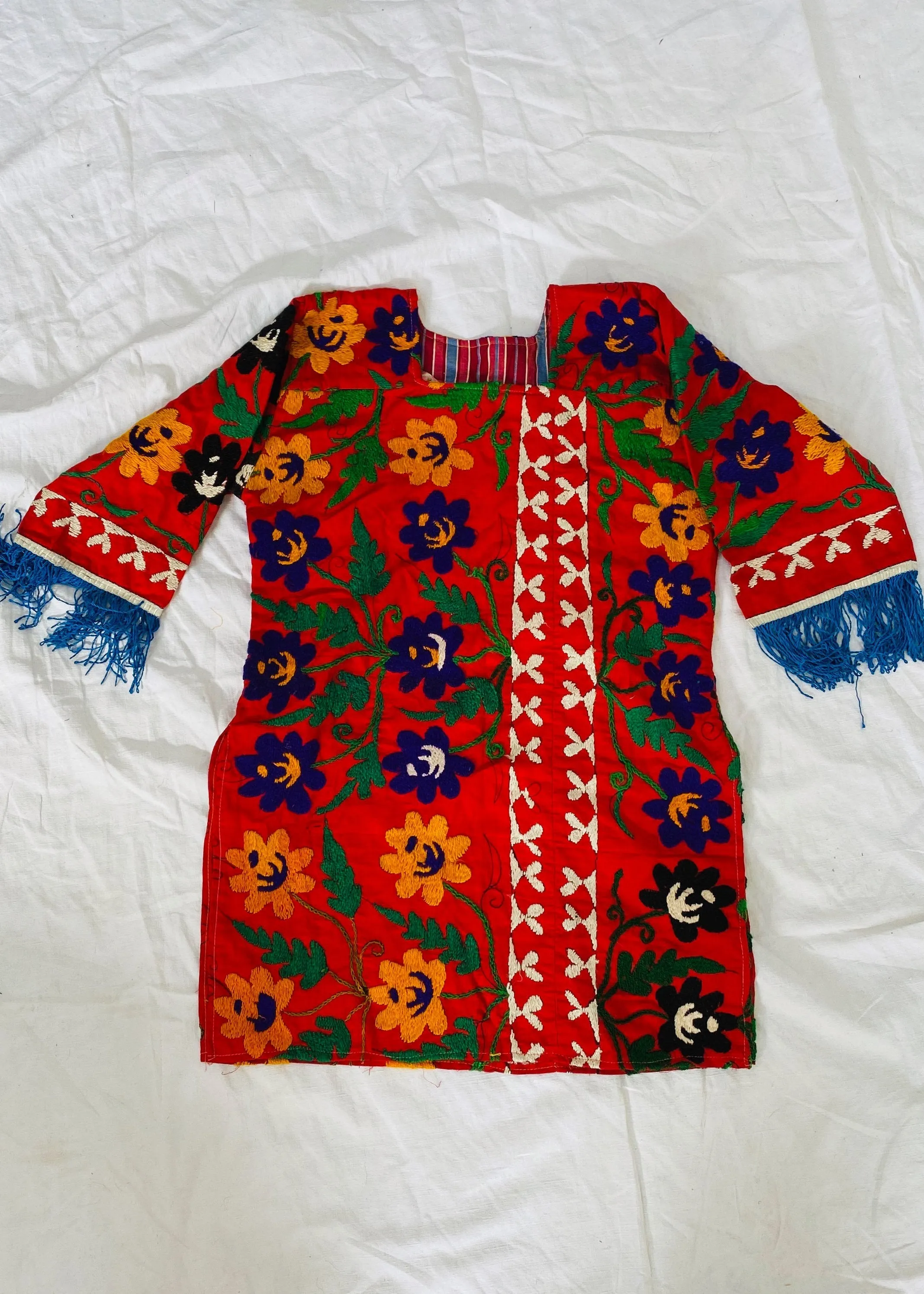 Vintage Uzbek Suzani Silk Embroidered Tunic. S/M.
