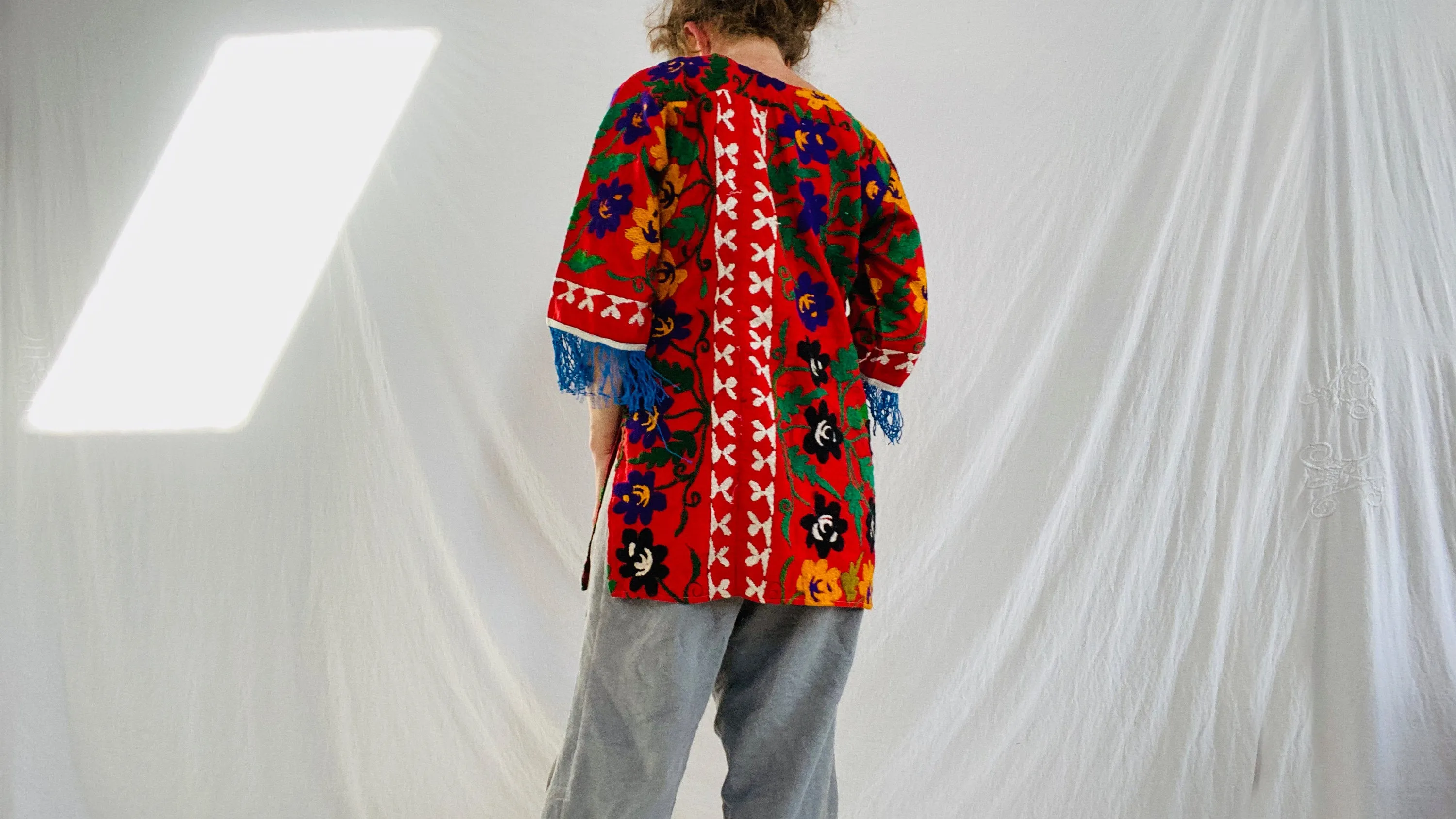 Vintage Uzbek Suzani Silk Embroidered Tunic. S/M.